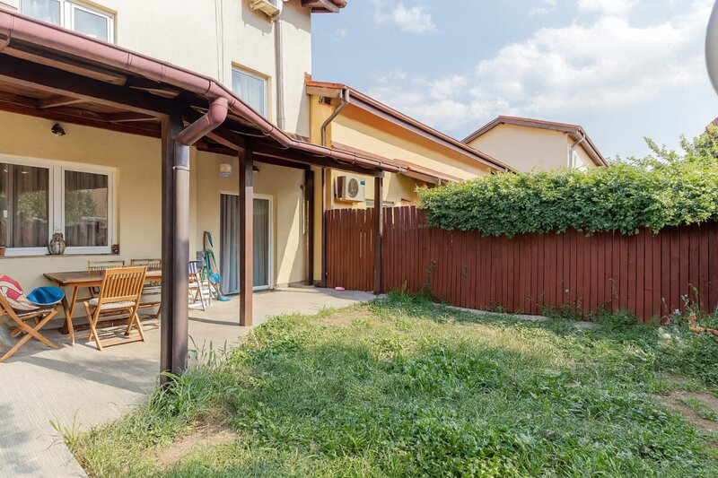 Pipera  Casa de vanzare in Pipera - Emil Racovita, in Complexul Azur